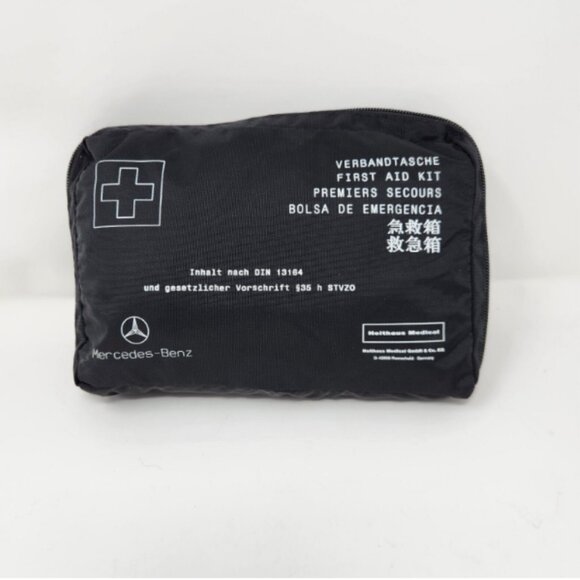 Mercedes Benz first aid kit, Mercedes Benz Genuine OEM - Picture 1 of 4